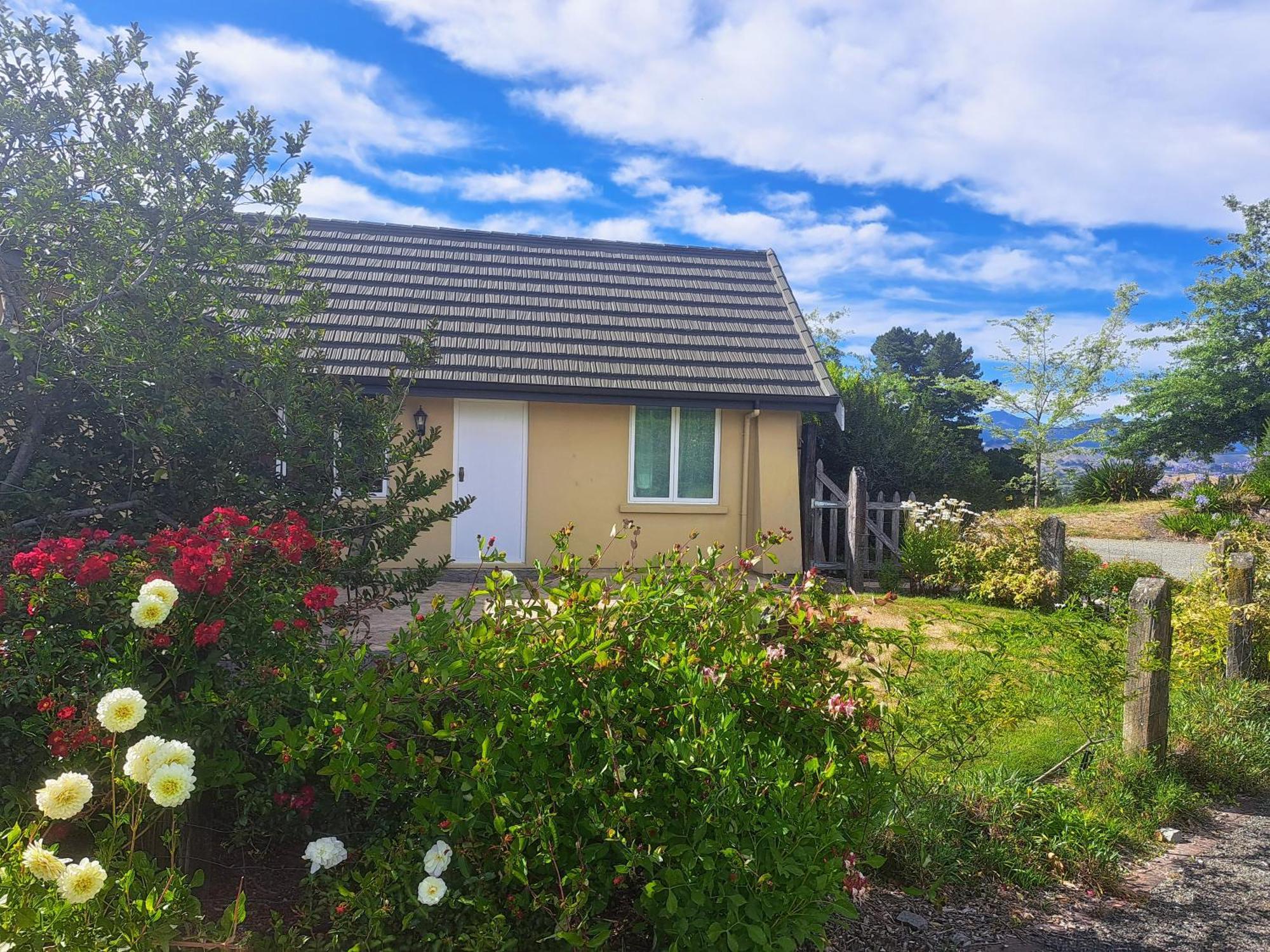 Golden Hills Farm Cottage Nelson Bagian luar foto