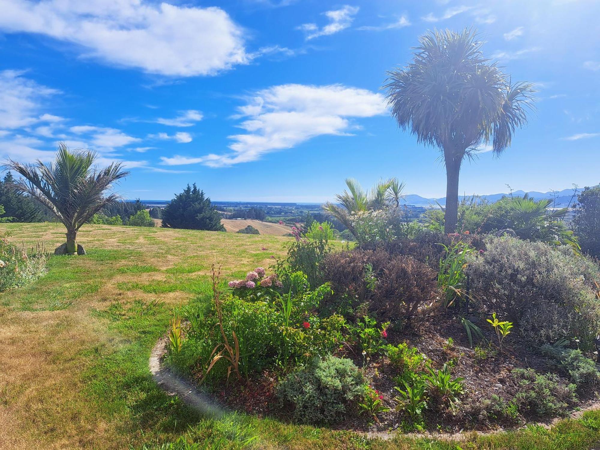 Golden Hills Farm Cottage Nelson Bagian luar foto