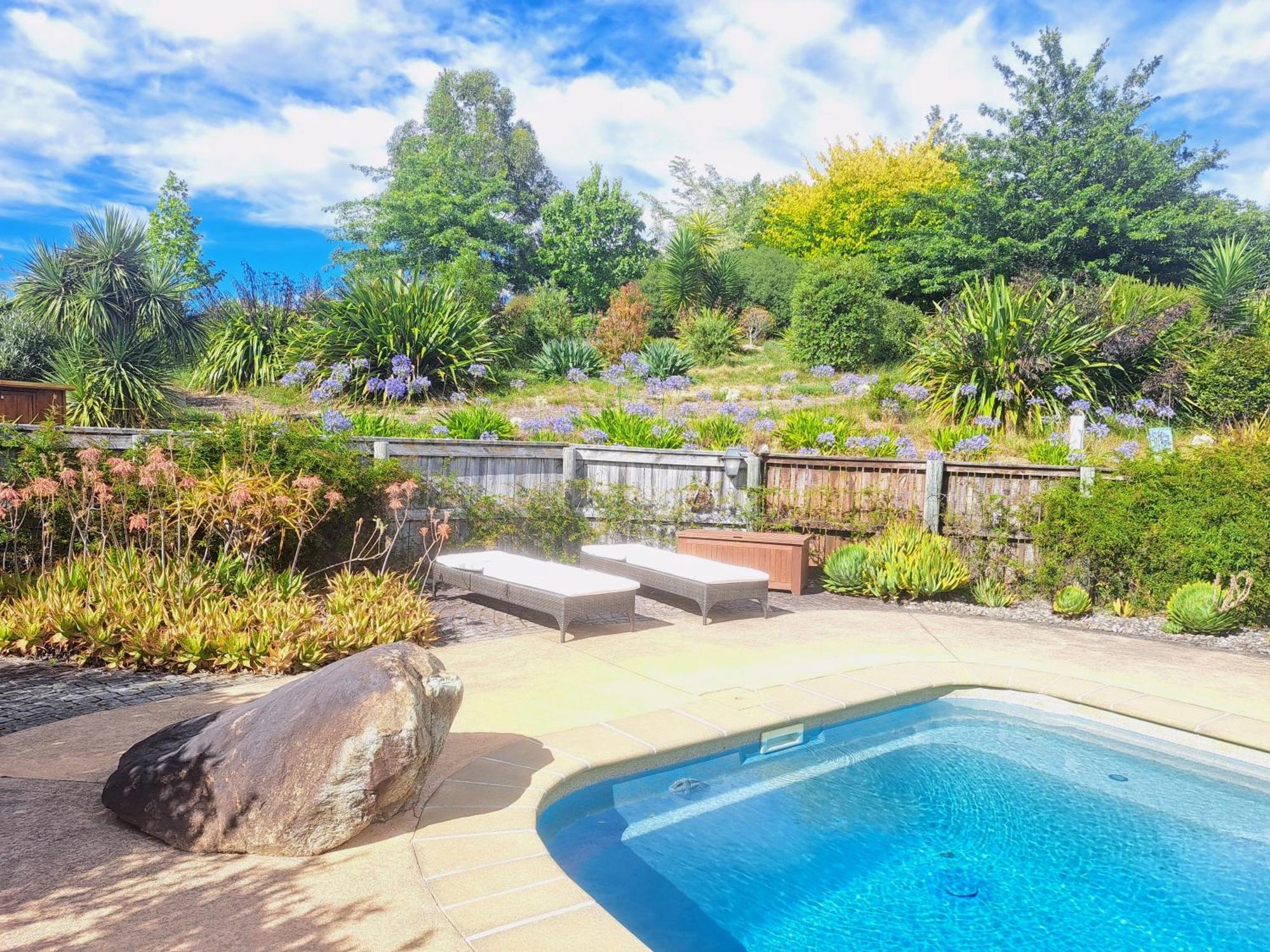 Golden Hills Farm Cottage Nelson Bagian luar foto